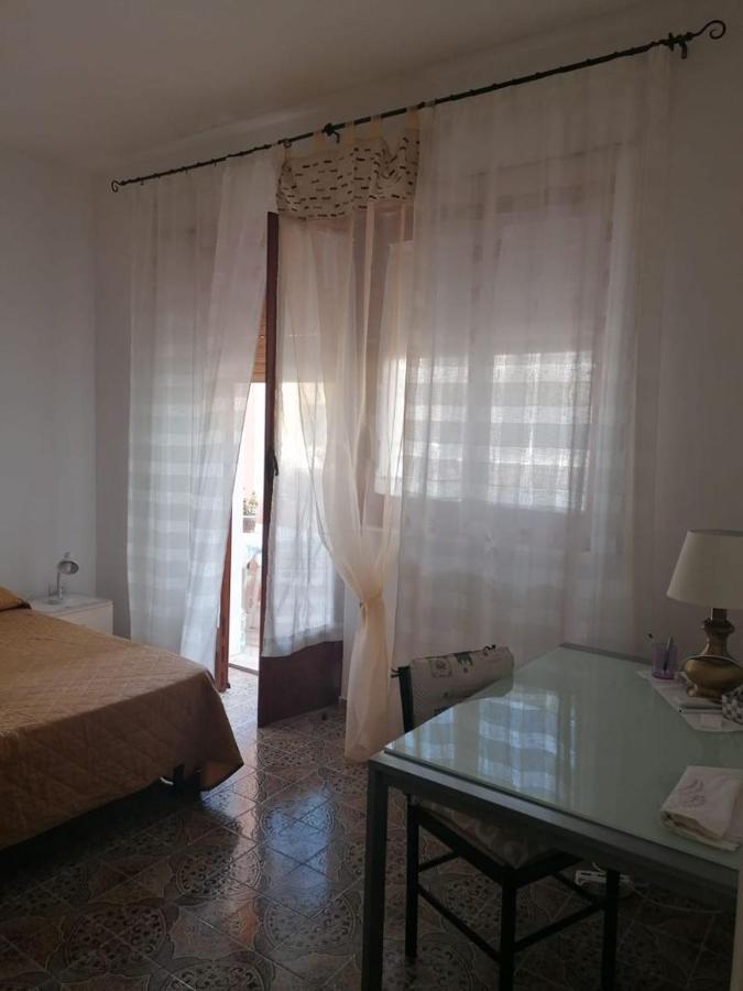 Simple And Very Nice Apartment Olbia Bagian luar foto