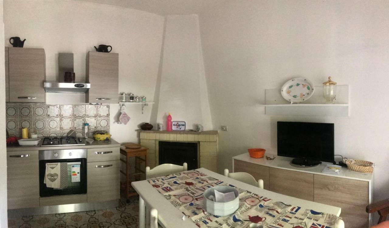 Simple And Very Nice Apartment Olbia Bagian luar foto